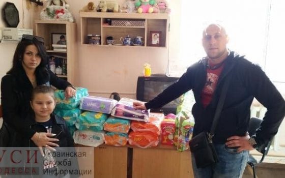 Свадебный флешмоб в Измаиле: молодожены отказались от подарков, купив мебель и вещи в детдом (фото) «фото»