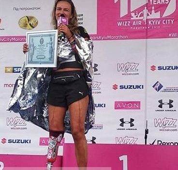Одесситка Татьяна Воротилина установила рекорд Украины, пробежав 42 километра с робо-протезом (фото) «фото»