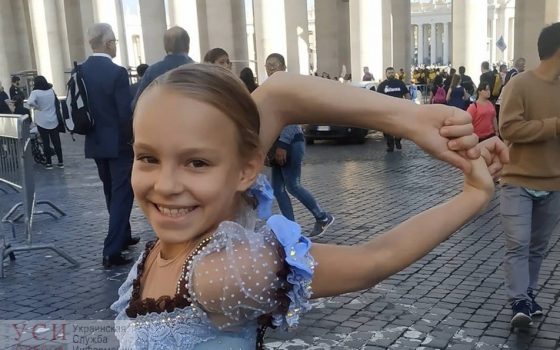 Юная спортсменка из Одесской области выступила на площади Ватикана перед Папой Римским и получила его благословение(фото) usionline.com Юная спортсменка из Одесской области выступила на площади Ватикана перед Папой Римским и получила его благословение(фото) «фото»