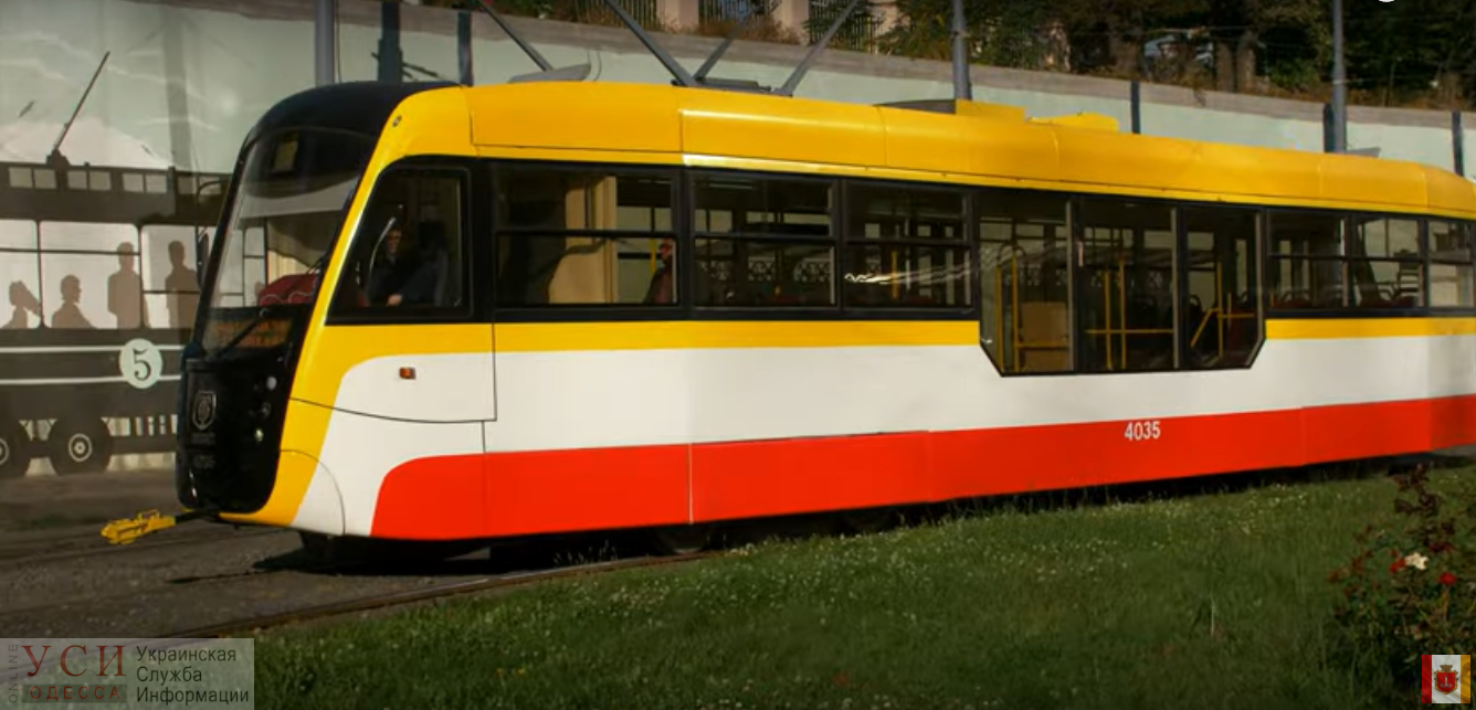 К весне в Одессе соберут еще один трамвай-гигант «фото»
