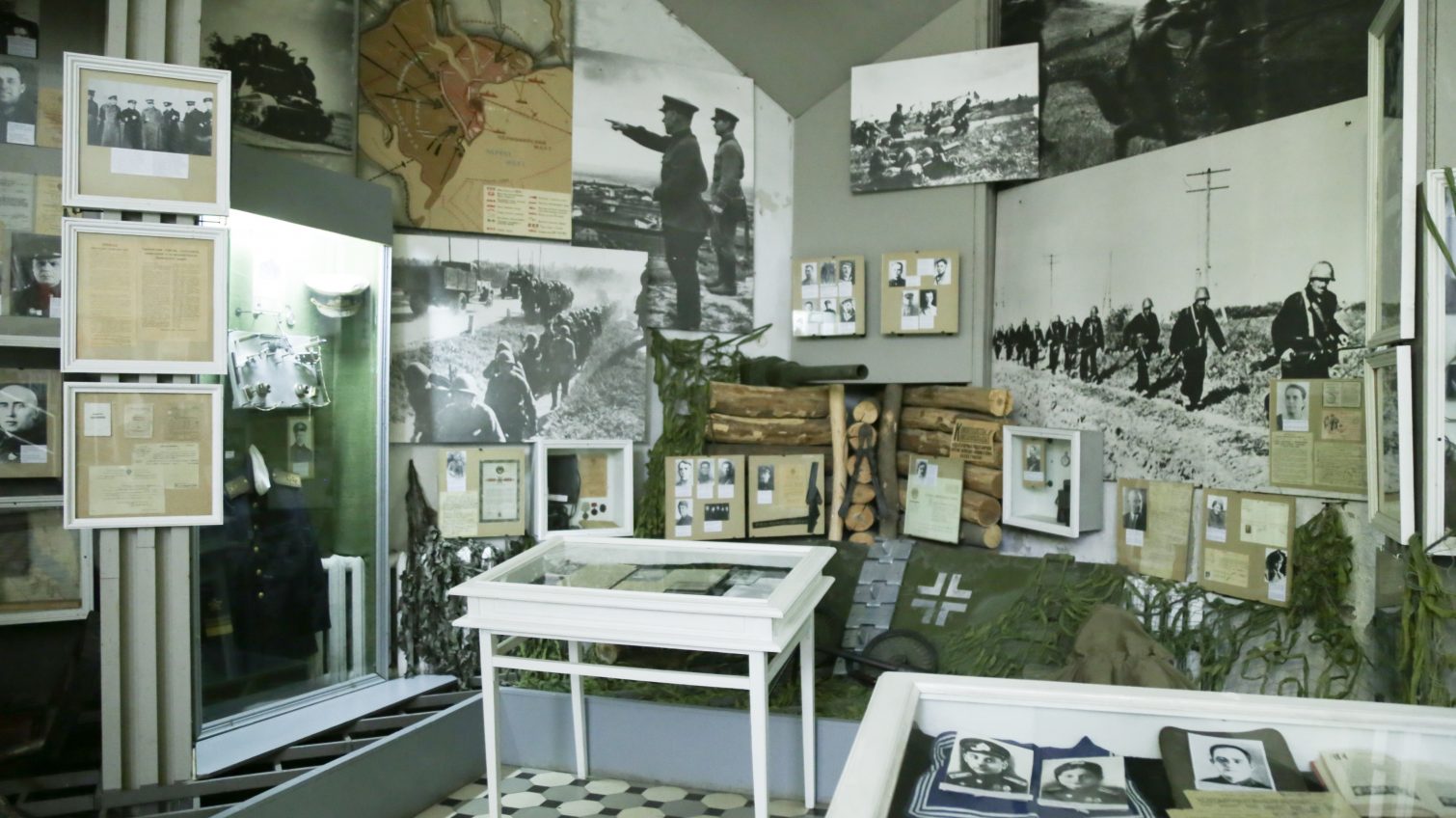 В Одессе открылась выставка, посвященная медикам времен Второй мировой войны (фото) «фото»