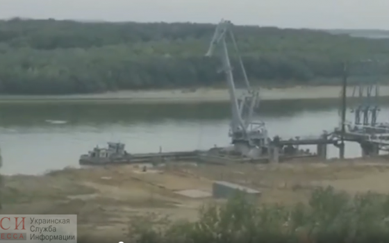 В молдавском порту углубляют дно: это опасно для природы Дуная и для порта Рени (видео, документ) «фото»