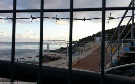 Убрать заборы: Верховная Рада запретила перекрывать доступ на пляжи «фото»