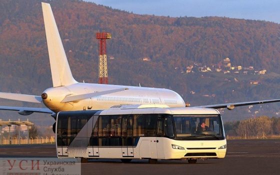 Киевская компания поставит в аэропорт Одессы три перронных автобуса за 55 миллионов usionline.com Киевская компания поставит в аэропорт Одессы три перронных автобуса за 55 миллионов «фото»