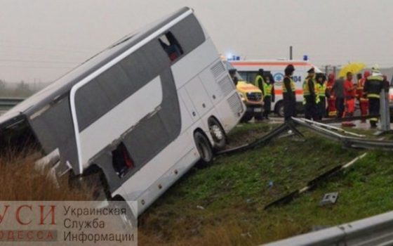 В Румынии в аварию попал автобус Греция – Одесса: есть пострадавшие (фото) usionline.com В Румынии в аварию попал автобус Греция – Одесса: есть пострадавшие (фото) «фото»
