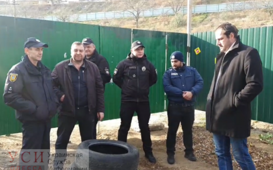 Одесситы вышли на протест против застройки склонов на Фонтане (трансляция) usionline.com Одесситы вышли на протест против застройки склонов на Фонтане (трансляция) «фото»