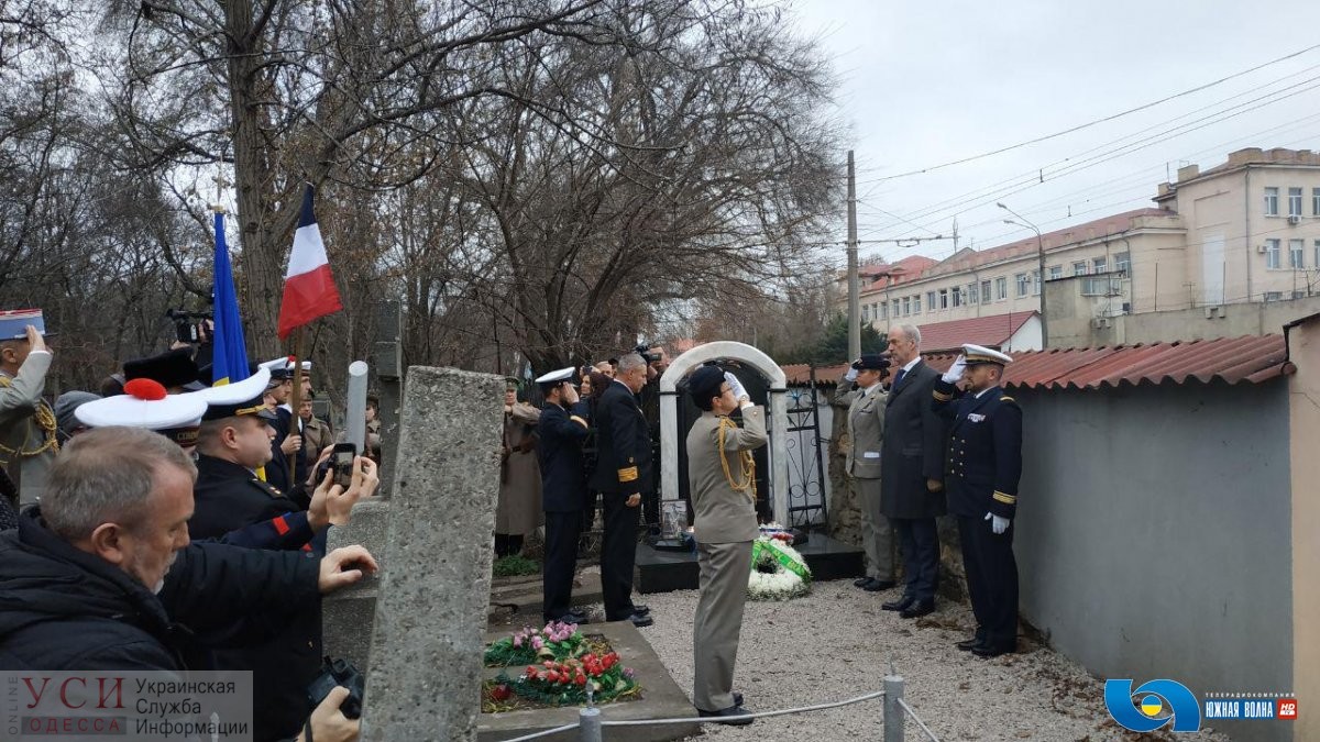 Французские военные открыли в Одессе мемориал пилотам, погибшим в Первую мировую (фото) «фото»