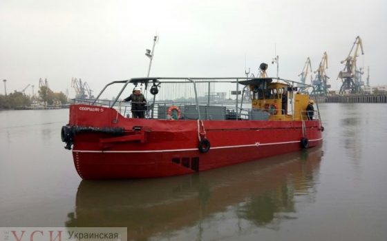 В порту Рени отремонтировали судно для сбора нефти и мусора «фото»