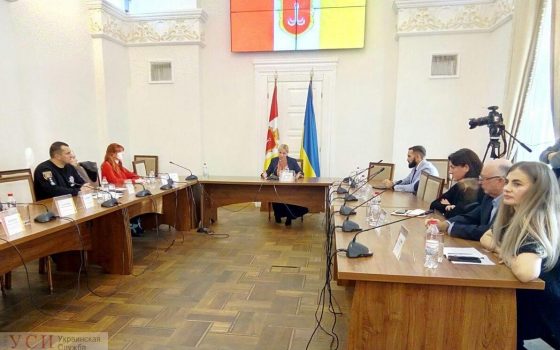 Унижение и круговорот насилия: волонтеры и чиновники ищут пути реформирования Службы по делам детей и помощи незащищенным usionline.com Унижение и круговорот насилия: волонтеры и чиновники ищут пути реформирования Службы по делам детей и помощи незащищенным «фото»