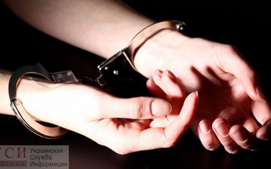 Женщину, которая обворовывала раздевалки фитнес-клубов Одессы, поймали на горячем (видео) «фото»
