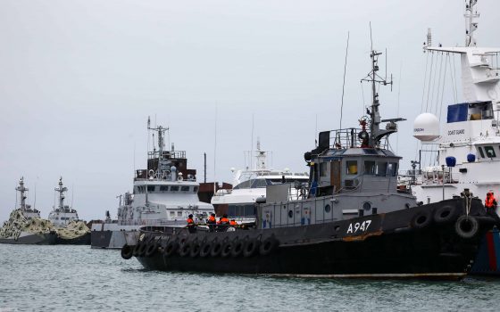 СМИ: Этой ночью россияне могут вернуть захваченные год назад украинские катера и буксир usionline.com СМИ: Этой ночью россияне могут вернуть захваченные год назад украинские катера и буксир «фото»