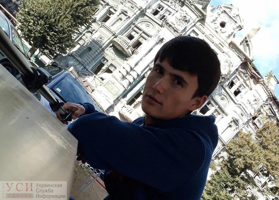 Смерть студента на одесском стадионе: в туркменской общине уверены, что всему виной нарушение техники безопасности (фото) «фото»