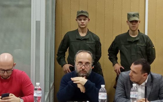 Рассмотрение апелляции об освобождении Вадима Черного из СИЗО вновь перенесли (фото) usionline.com Рассмотрение апелляции об освобождении Вадима Черного из СИЗО вновь перенесли (фото) «фото»