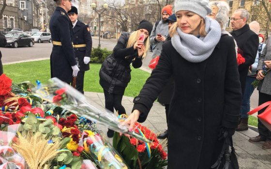 Цена жизни: одесситы почтили память погибших и жертв Голодомора в Украине (фото) «фото»