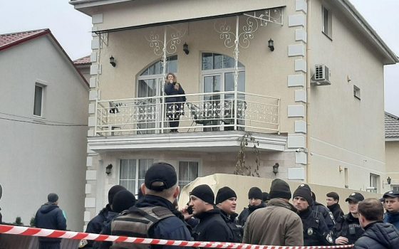 На Фонтане сносят три жилых дома: в одном из их живут люди (фото) usionline.com На Фонтане сносят три жилых дома: в одном из их живут люди (фото) «фото»