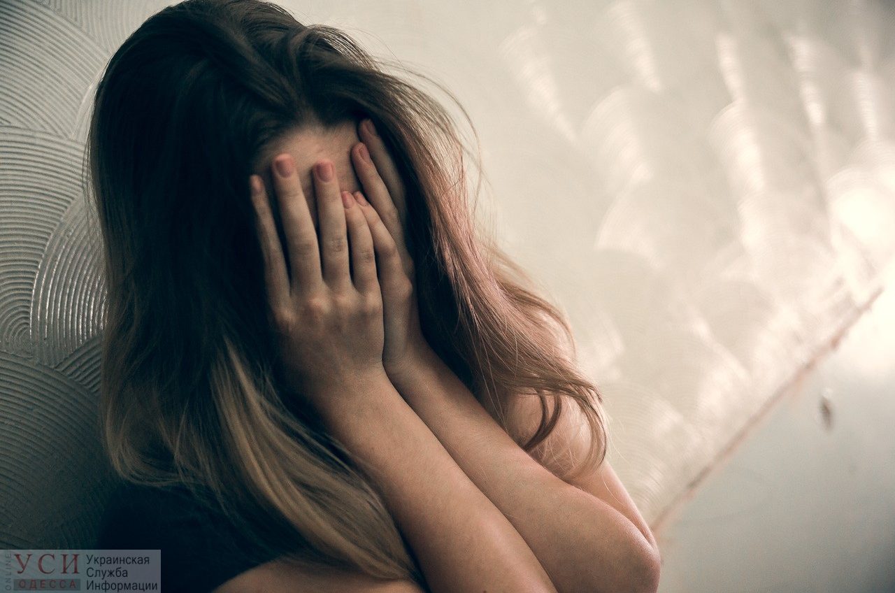 В Одесской области отчим напоил и изнасиловал 15-летнюю девочку «фото»