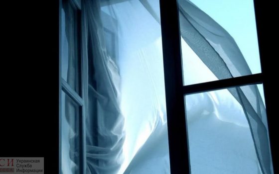 На поселке Котовского мужчина выпрыгнул из окна высотки во время небольшого пожара в квартире «фото»