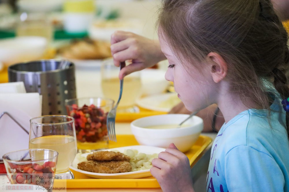 В одесских школах введут новый формат питания: прежние завтраки дети не ели «фото»