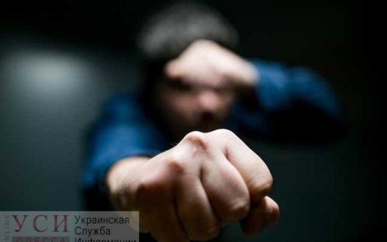 В Килие подростки избили и раздели 11-летнего мальчика, издевательства снимали на видео usionline.com В Килие подростки избили и раздели 11-летнего мальчика, издевательства снимали на видео «фото»
