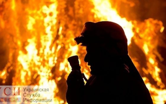 Ночью на Черемушках горели 2 автомобиля (видео) ОБНОВЛЕНО «фото»