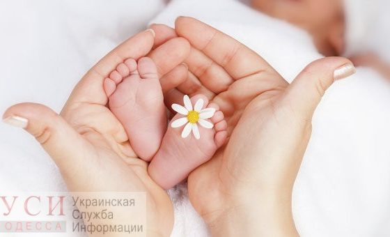 Пробки на поселке Котовского: одесситке пришлось рожать прямо в машине «фото»