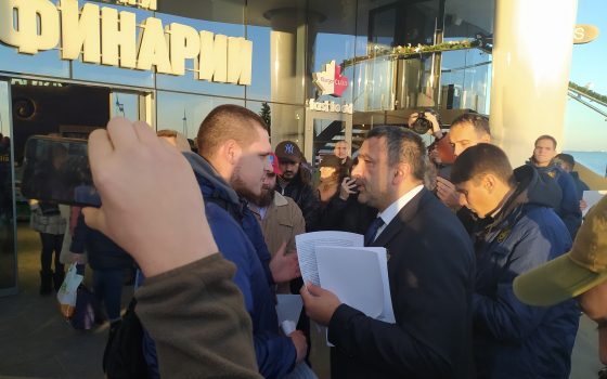 “Нет жестоким развлечениям”: одесский дельфинарий вновь пикетируют активисты (фото) usionline.com “Нет жестоким развлечениям”: одесский дельфинарий вновь пикетируют активисты (фото) «фото»