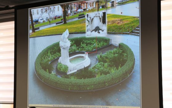 Новая жизнь: в Одессе скульптуру-фонтан “Дети и лягушка” украсят тремя лягушками и живой изгородью (фото) «фото»