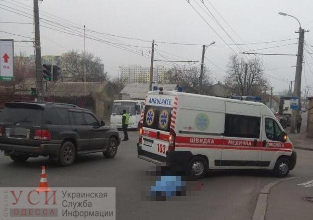 На Грушевского водитель грузовика насмерть сбил пожилого мужчину «фото»