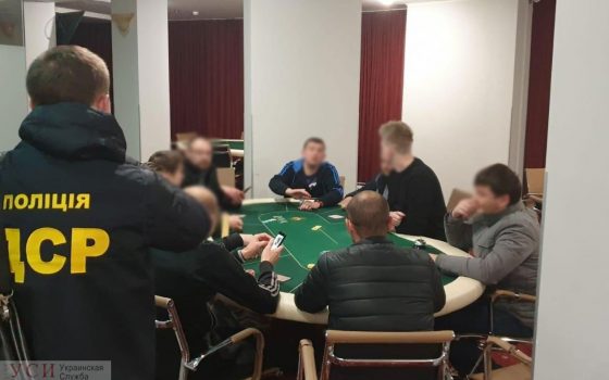 Охота на “Космолоты”: полиция изъяла игровое оборудование на 51 миллион гривен (фото) usionline.com Охота на “Космолоты”: полиция изъяла игровое оборудование на 51 миллион гривен (фото) «фото»