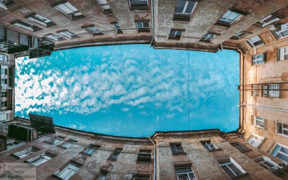 Прогулка по живописным и полузаброшенным дворикам в центре Одессы (фоторепортаж) usionline.com Прогулка по живописным и полузаброшенным дворикам в центре Одессы (фоторепортаж) «фото»
