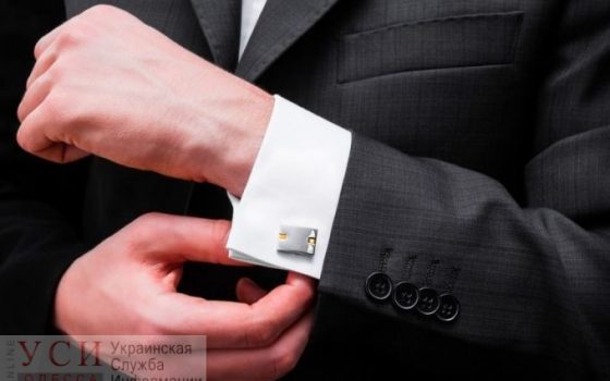 100 тысяч на запонки потратит Одесский городской совет «фото»