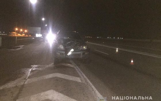 На трассе Одесса-Киев водитель авто насмерть сбил пешехода, который перебегал дорогу usionline.com На трассе Одесса-Киев водитель авто насмерть сбил пешехода, который перебегал дорогу «фото»