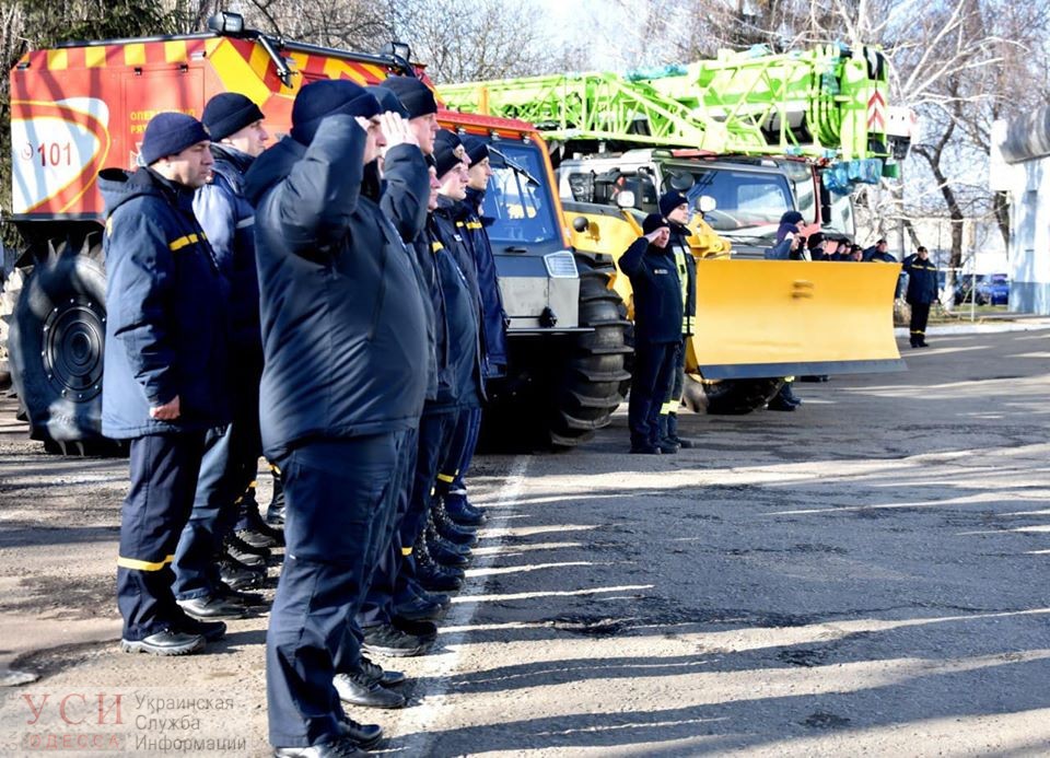 Одесские спасатели получили новую технику и автолестницы (фото, видео) «фото»