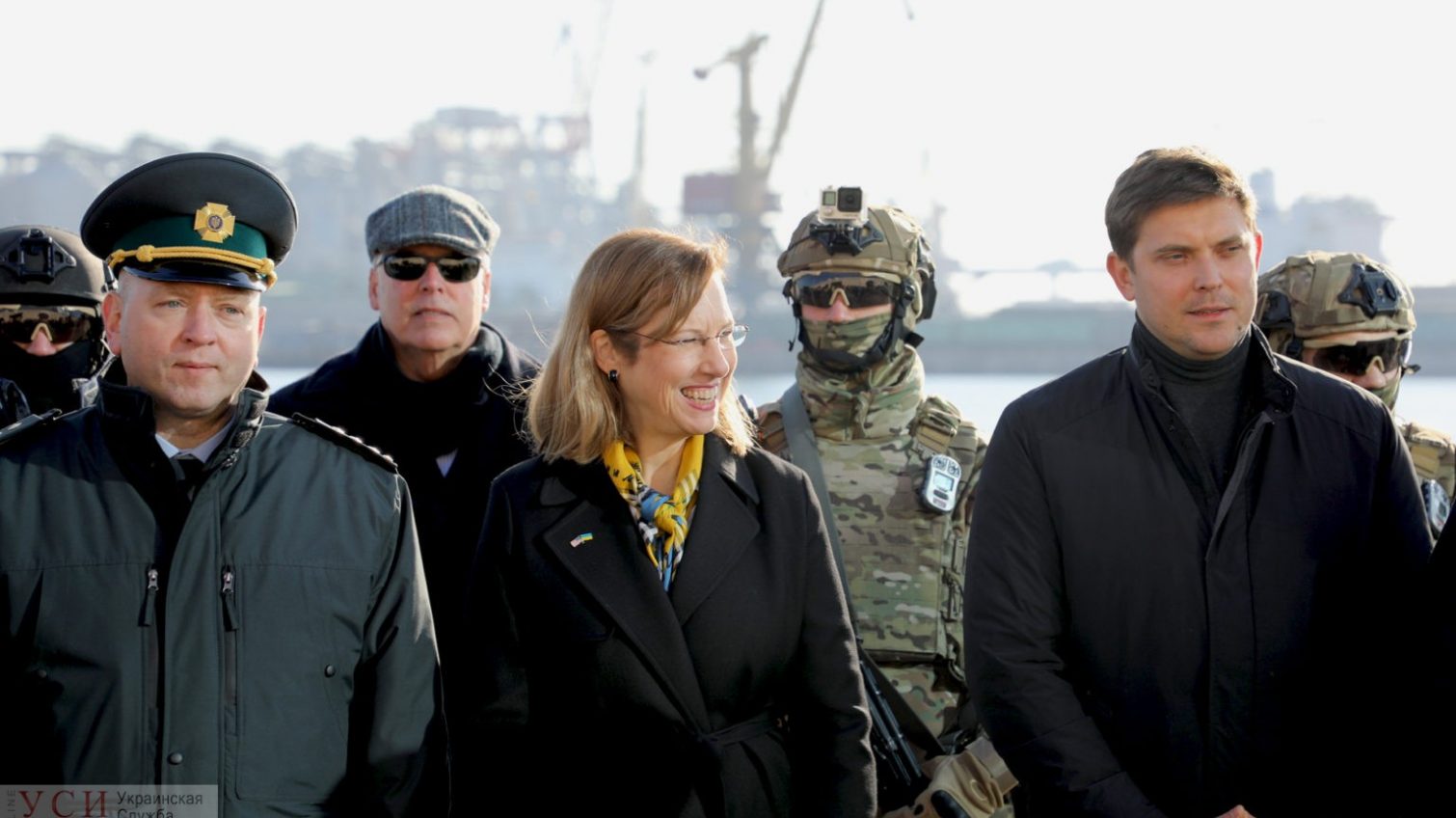 “США стоят рядом с Украиной”: Кристина Квин в Одессе передала морякам оборудование и встретилась с инвесторами нашего города (фото) «фото»