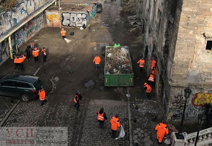 Самую позорную улицу центра города расчистили от мусора (фото) usionline.com Самую позорную улицу центра города расчистили от мусора (фото) «фото»