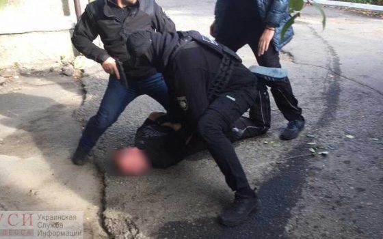 В Подольске будут судить мужчину, который за 1000 долларов пытался “откупить” друга у полиции usionline.com В Подольске будут судить мужчину, который за 1000 долларов пытался “откупить” друга у полиции «фото»
