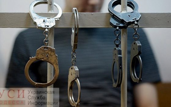 Обнимали и грабили: в Одессе задержали банду, которая обворовывала пьяных людей (видео) usionline.com Обнимали и грабили: в Одессе задержали банду, которая обворовывала пьяных людей (видео) «фото»