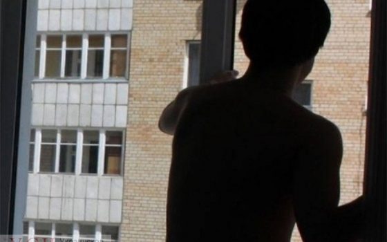 Третий случай за месяц: в Черноморске 19-летний парень выпрыгнул с 15-го этажа usionline.com Третий случай за месяц: в Черноморске 19-летний парень выпрыгнул с 15-го этажа «фото»