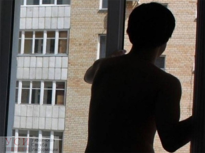 Третий случай за месяц: в Черноморске 19-летний парень выпрыгнул с 15-го этажа «фото»
