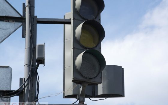 В Одессе на нескольких оживленных перекрестках не работают светофоры «фото»