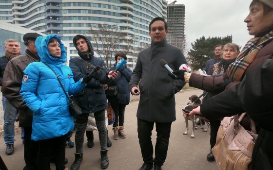Борьба за парк “Юность”: жители 8-й Фонтана вышли на акцию против застройки на границе парка (фото) «фото»