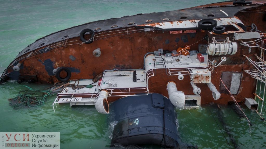 Затонувший танкер Delfi исследуют водолазы: решение о его подъеме будут принимать в конце января (фото) «фото»