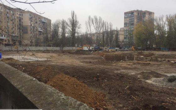 Застройка на Глушко: суд не захотел арестовывать скандальную стройку на месте детского сада usionline.com Застройка на Глушко: суд не захотел арестовывать скандальную стройку на месте детского сада «фото»