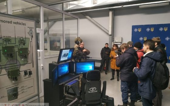Спикер Рады Разумков приехал в Одессу на военный завод “Телекарт” (трансляция, фото) usionline.com Спикер Рады Разумков приехал в Одессу на военный завод “Телекарт” (трансляция, фото) «фото»