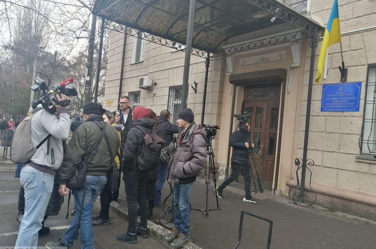 В Одессе часть журналистов не пустили на встречу с главным налоговиком страны (фото, видео) «фото»