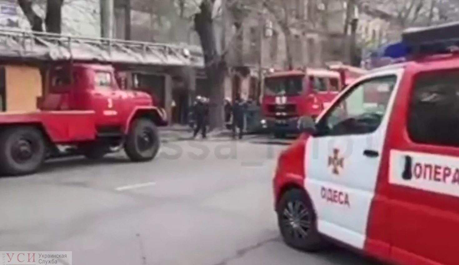 Утром в центре Одессы горел отель (видео) «фото»