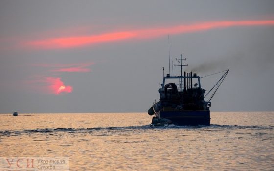 Власти РФ в оккупированном Крыму задержали украинское рыболовное судно «фото»