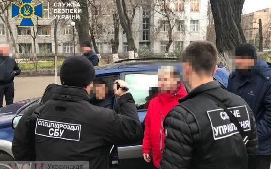 СБУ задержала главного одесского инспектора Гоструда “на горячем” во время получения взятки (фото) «фото»