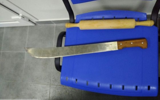 В Одессе задержали пьяного мужчину, который гулял с мачете «фото»