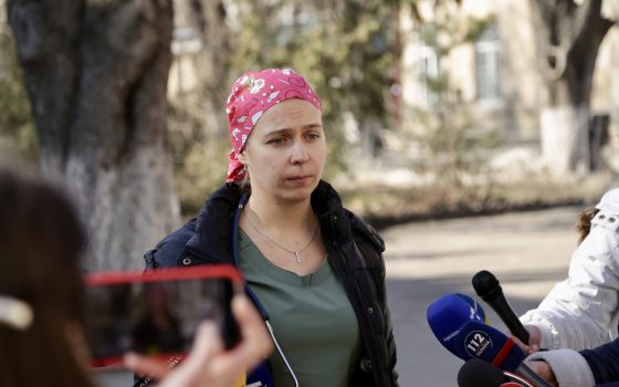 Женщину, в которую стреляли в парикмахерской, прооперировали, – она пришла в себя usionline.com Женщину, в которую стреляли в парикмахерской, прооперировали, – она пришла в себя «фото»